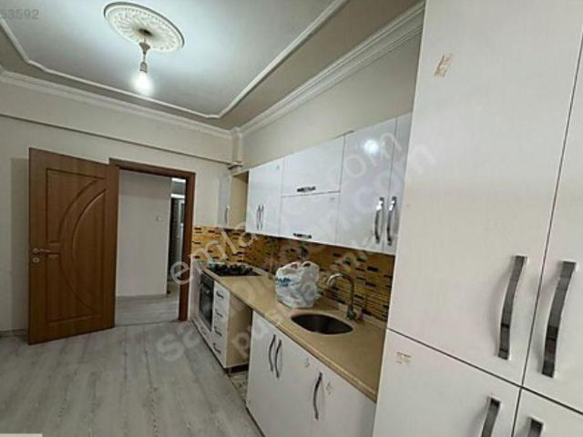 4 Oda Doğalgazlı Parkeli Bakımlı