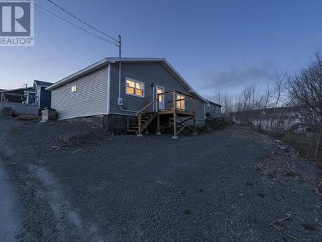 4 Oil Road, Upper Island Cove, NL, A0A 4E0 house for sale | Listing ID 1296 | Royal LePage