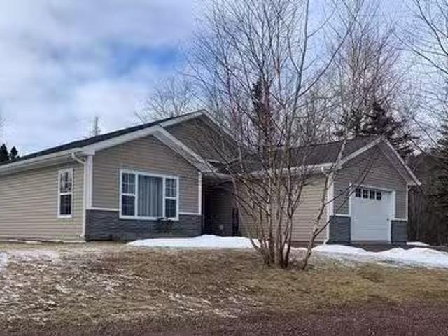 4 Old Briton Crescent, Lewisporte, NL, A0G 3A0 house for sal.