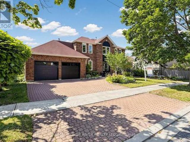 4 Atrium Lane, Toronto, ON, M1B 4T3 house for sale | Listing ID E13560 | Royal LePage