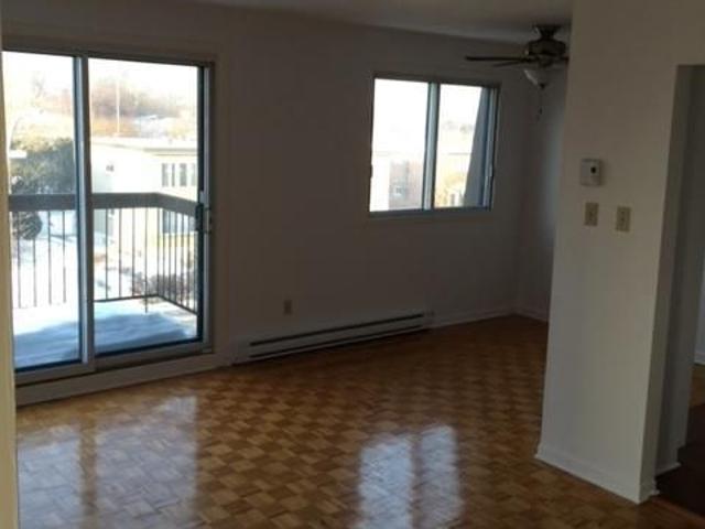 4 ½ À LOUER À LAVAL ST VINCENT DE PAUL 55 ET PLUS