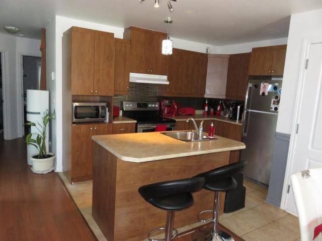 4 ½ À LOUER – STE CATHERINE – 1625$/MOIS