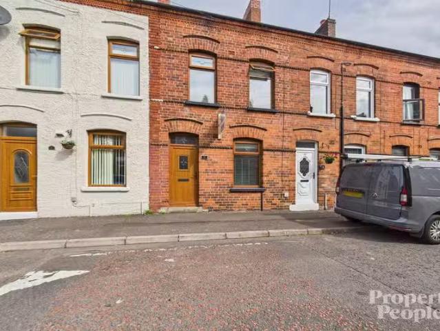 4 Artana Street