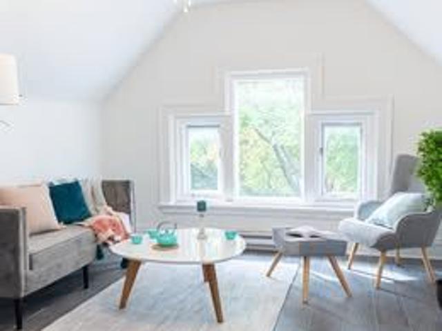 4½ + Bureau Rénové Au Goût Du Jour à Mon