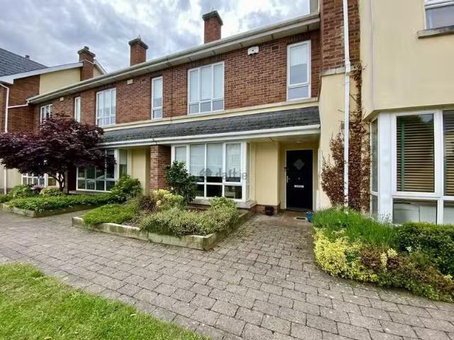 4 Ballintyre Downs, Ballinteer, Dublin 16 is for rent