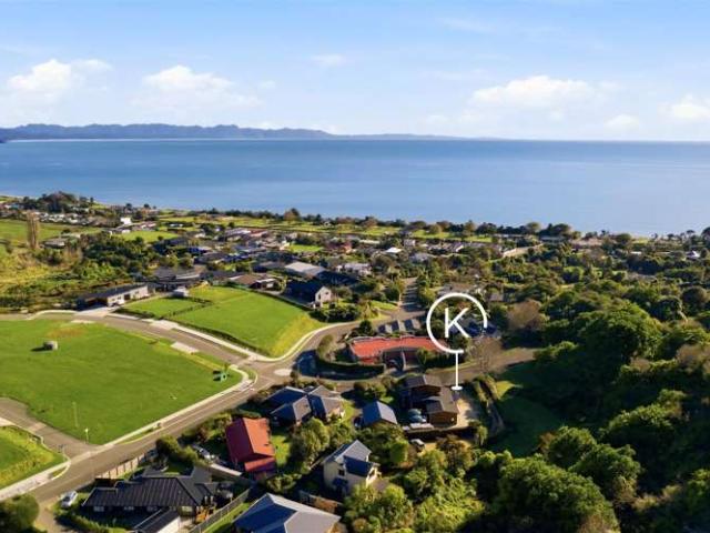4 Bay Vista Drive, Pohara, Tasman
