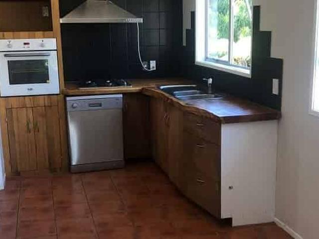 4 Bdrm, 1 bthrm. Standalone home