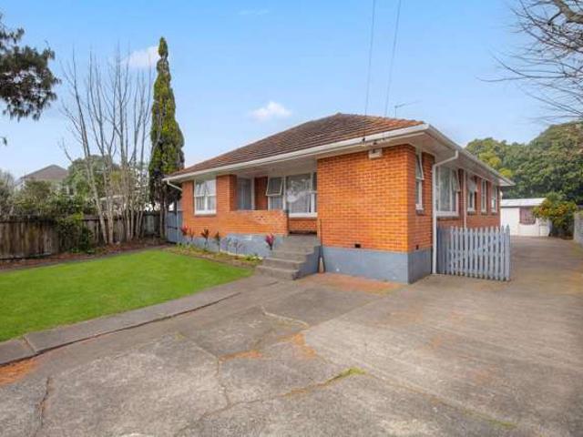 4 Begbie Place, Sandringham, Auckland City