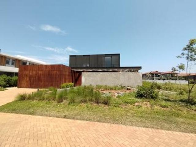 4 bed 4 bath contemporary freestand.