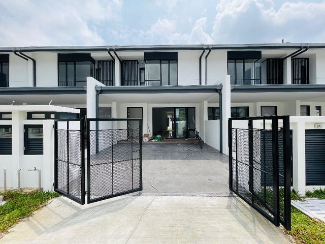 4 Bed 4 Bath Good Buy NADIRA 1 2 Bandar Bukit Raja Klang