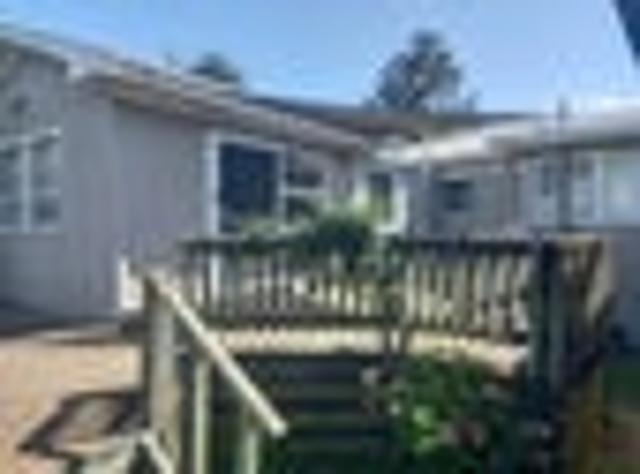 4 BED 2 BATH 140SQM RESITED & PILED