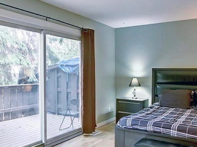 4 Bed, 2 Full Bath Desirable West Edmonton Location