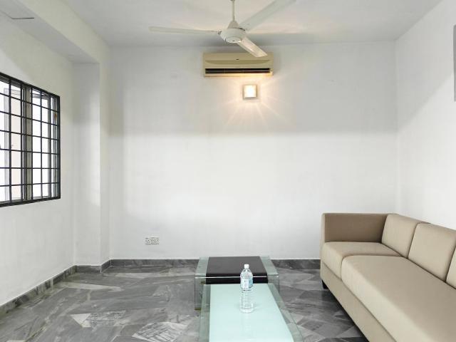 4 Bed Terrace Link House for Home Rental in Bandar Utama, Petaling Jaya, Selangor, Malaysia 2,400sqft