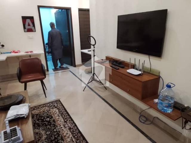 4 Bed With Bath TVL 2 Kitchen DD Store Car Parking Sravant Quarter 10Kv Solar