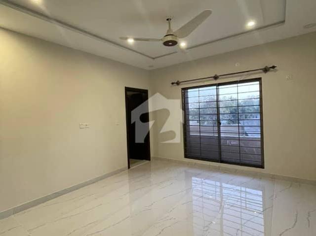 4 Bed Corner Apartment On Rent