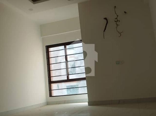 4 Bed D/ DUPLEX With Rooftop