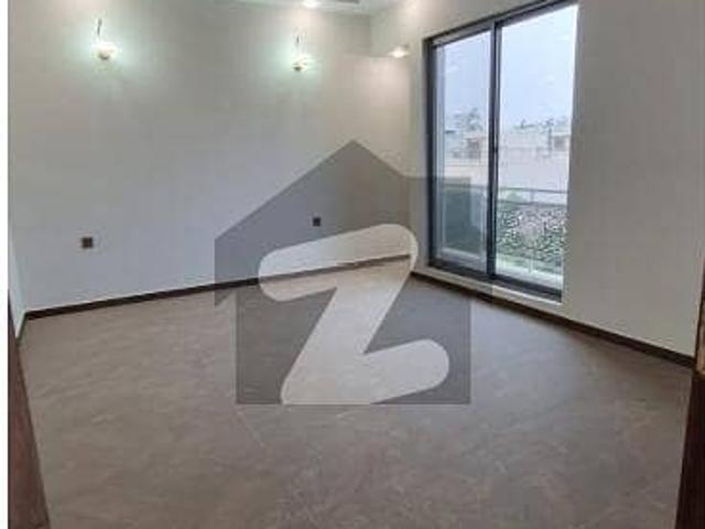 4 bed dd brand new 2nd portion with roof for sale in gulshan e iqbal 13d
