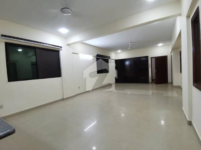 4 Bed DD For Sale In Badar Commercial Phase 5