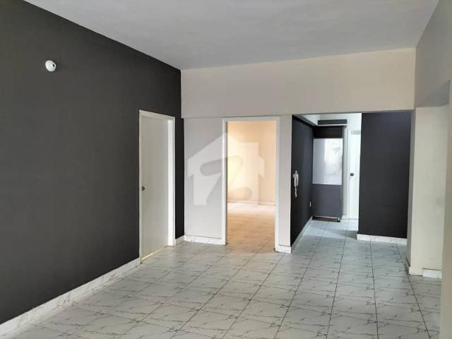 4 bed dd flat for sale in gohar tower block 13e