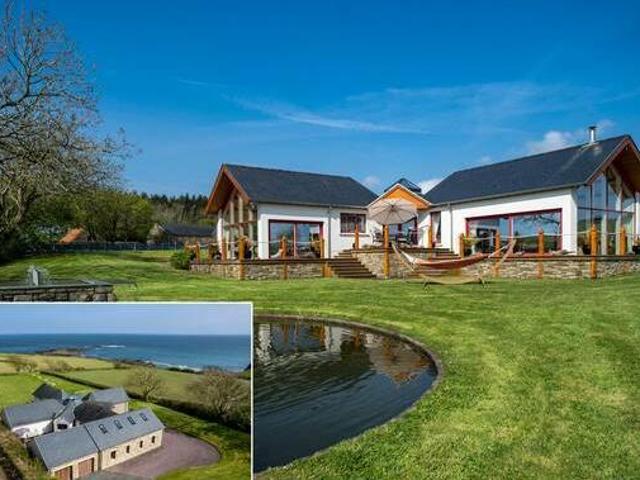 4 bed detached house for sale