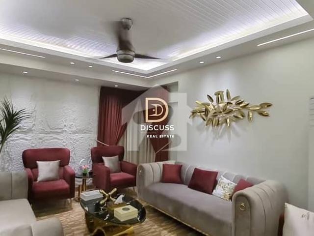 4 bed drawing dinning flat available for sale