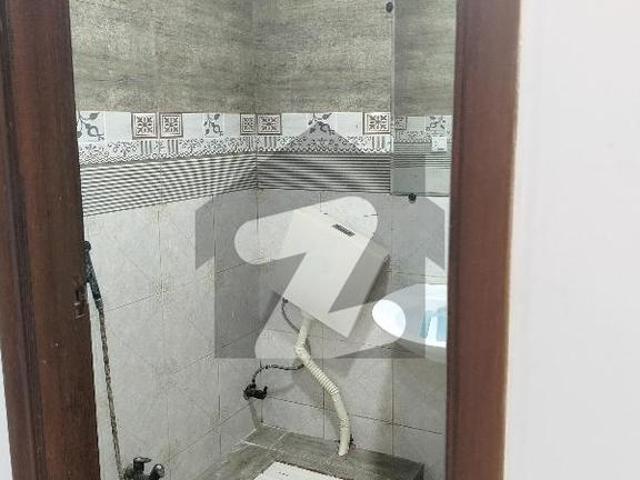 4 Bed Flat For Rent Road West North Nazimabad Block F