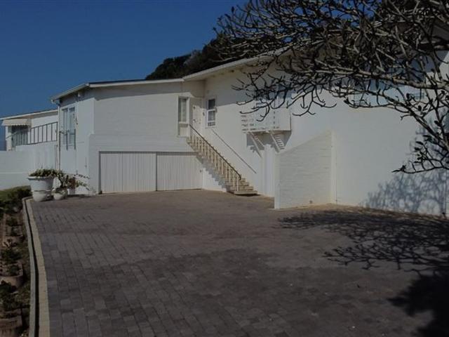 4 Bed House in Umdloti