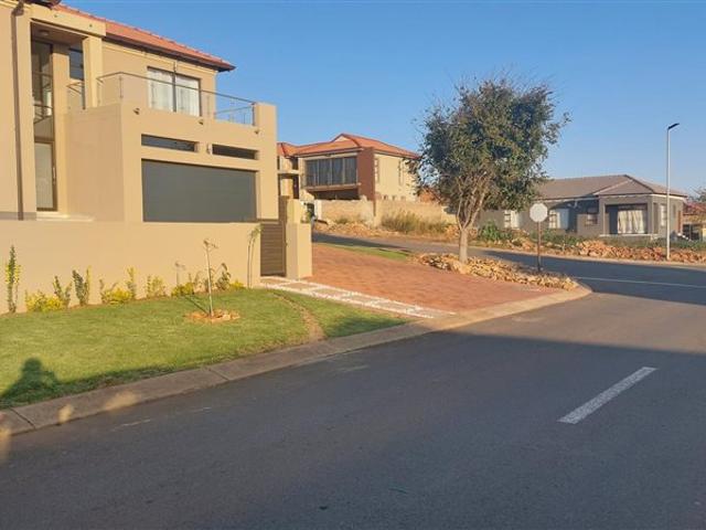 4 Bed House in Wildtuinpark
