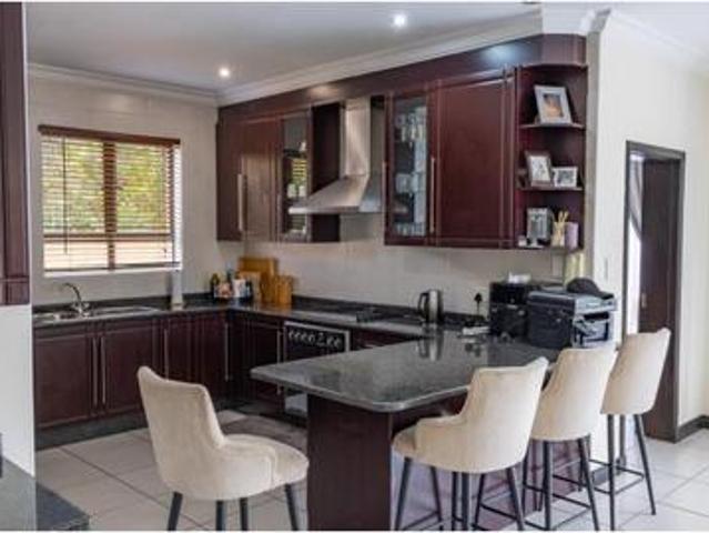 4 bed house in bushwillow park estate