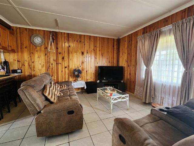 4 Bed House in C Place