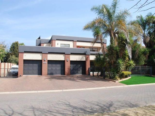 4 Bed House in Featherbrooke Estate