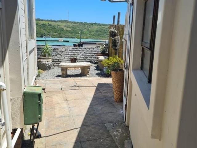 4 Bed House in Glen Gariff
