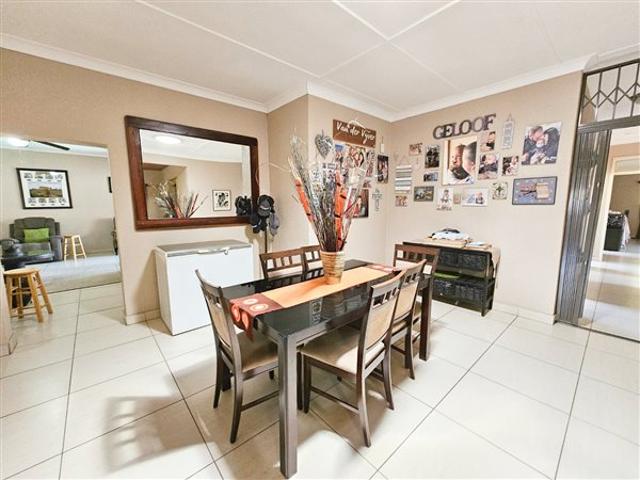 4 Bed House in Greenhills