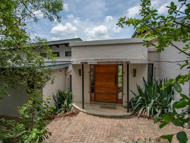 4 Bed House in Karino