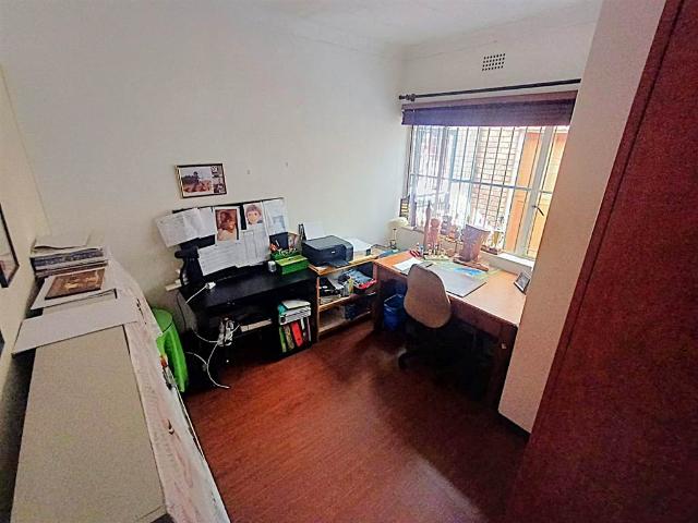4 Bed House in Lyttelton Manor