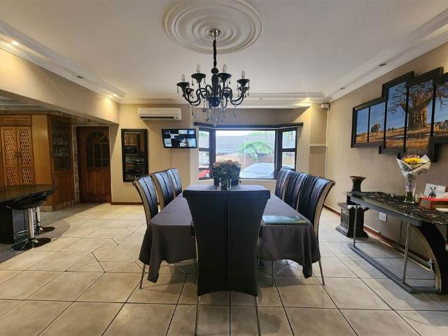 4 Bed House in Meerensee