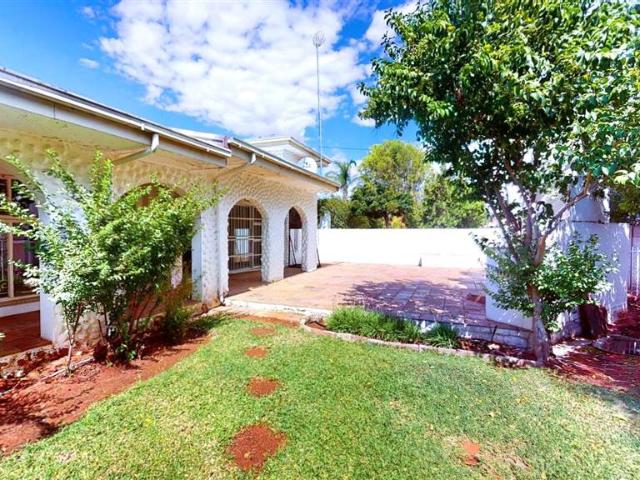 4 Bed House in Oosterville