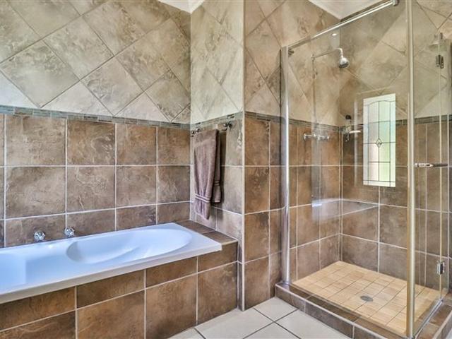 4 Bed House in Parys