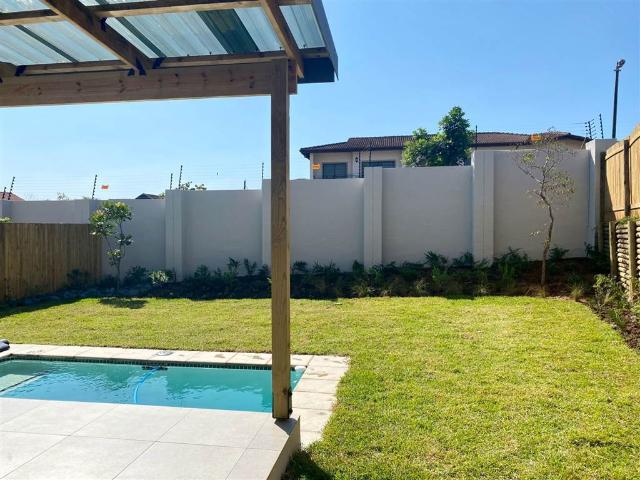 4 Bed House in Sheffield Beach