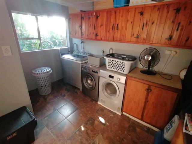 4 Bed House in Strelitzia Park