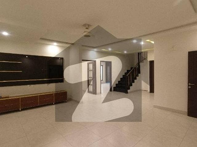 4 Bed Luxury Duplex Apartment For Sale Zarkon Heights, G 15 Islamabad