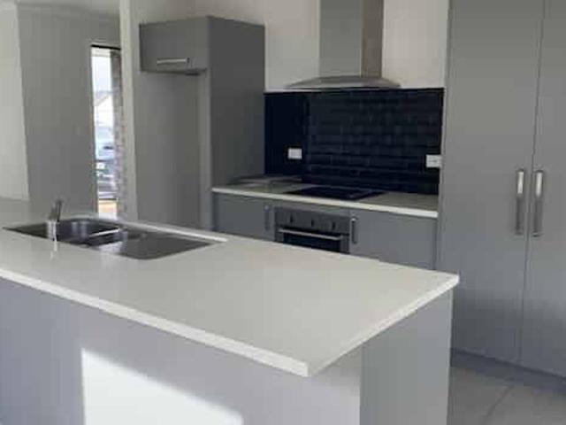 4 Bed Rental in Pukekohe