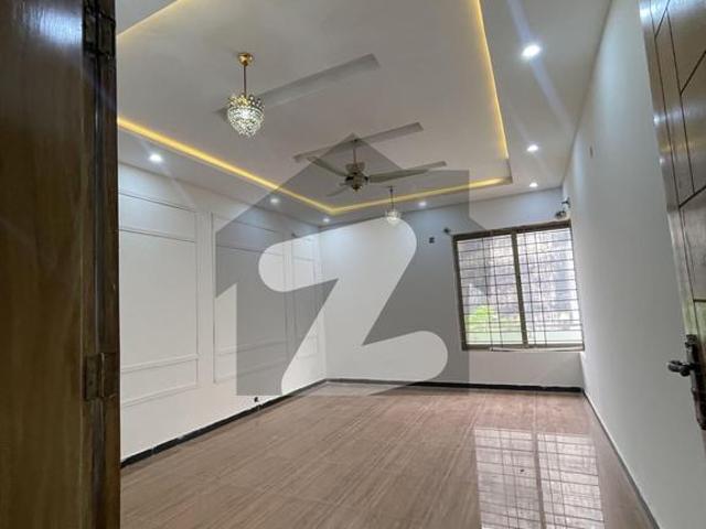 4 Bed Room Full House Available For Rent In E11/2 E 11