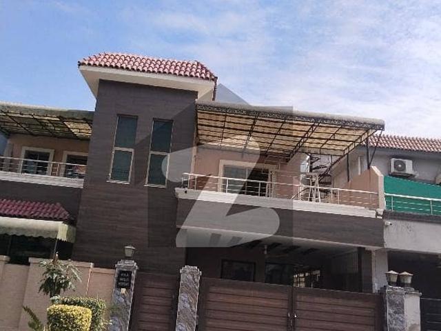 4 Bed Room House Available For Sale in Askari 11 Lahore