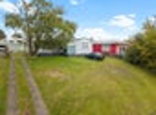 PRICE REDUCED NOW $420,000