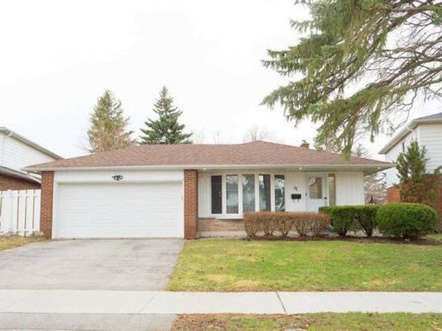 4 Bedroom 3 Bath House Finch Birchmount