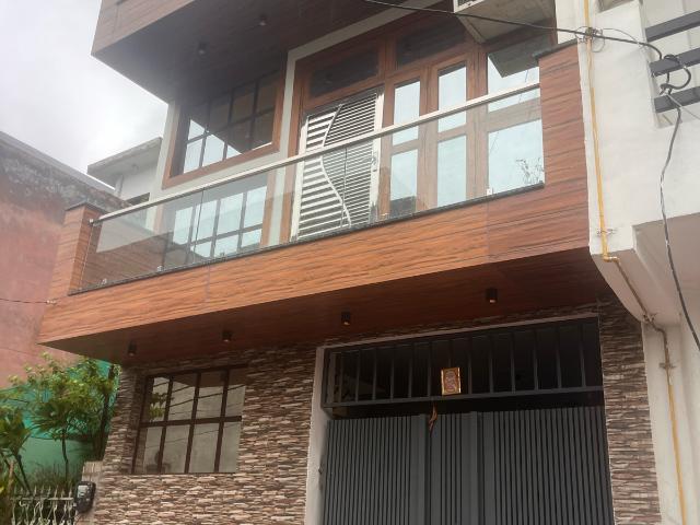 4 Bedroom 108 Sq.Yd. Independent House in Chiranjiv Vihar Ghaziabad Listing ID: #9589