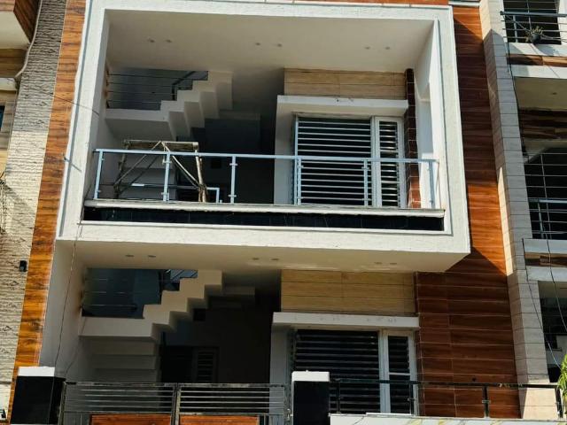4 Bedroom 115 Sq.Yd. Independent House in Sector 123 Mohali Listing ID: #9604