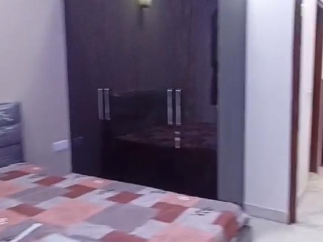 4 Bedroom 125 Sq.Yd. Builder Floor in Krishna Park Delhi Listing ID: #8801