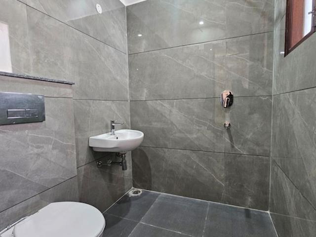 4 Bedroom 1900 Sq.Ft. Apartment in Borla Mumbai Listing ID: #10360